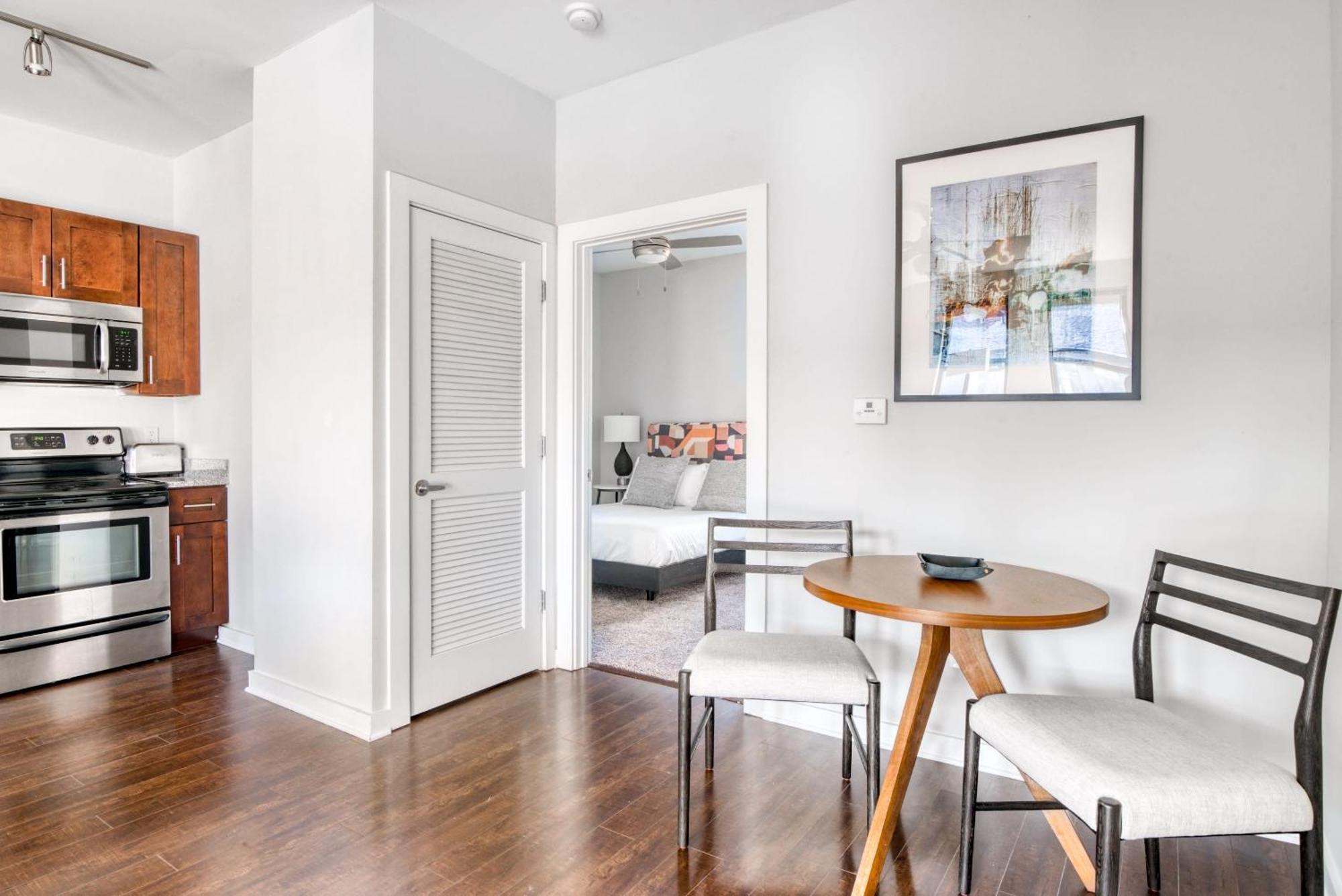 Cozysuites Music Row Bold 1Br W Free Parking Nashville Esterno foto
